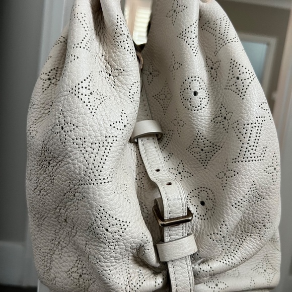 Louis Vuitton blanc ivory Large Mahina - Picture 2 of 10